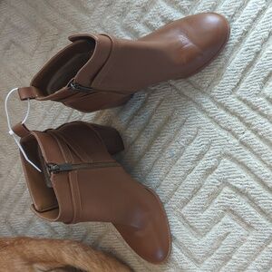 NWT Michael Kors booties